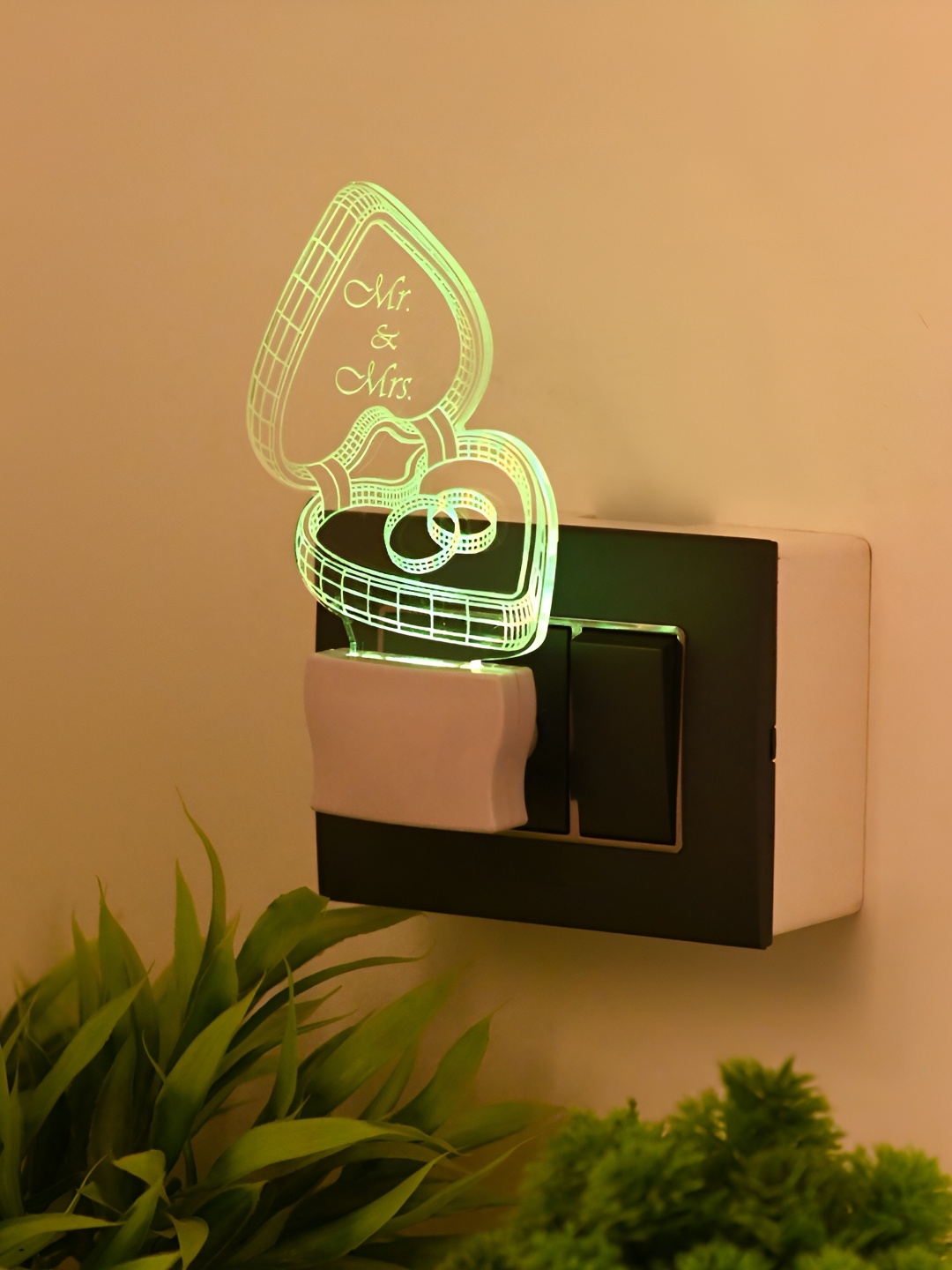

Afast Transparent Abstract Shaped Wall Lamp