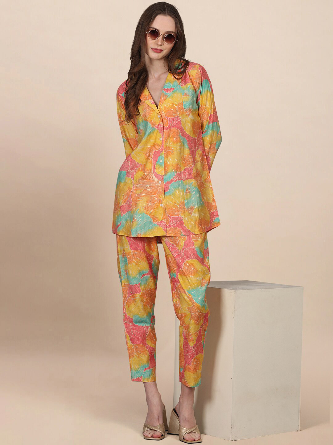 

pinfit Floral Printed Straight Top With Trousers Co-Ords, Yellow
