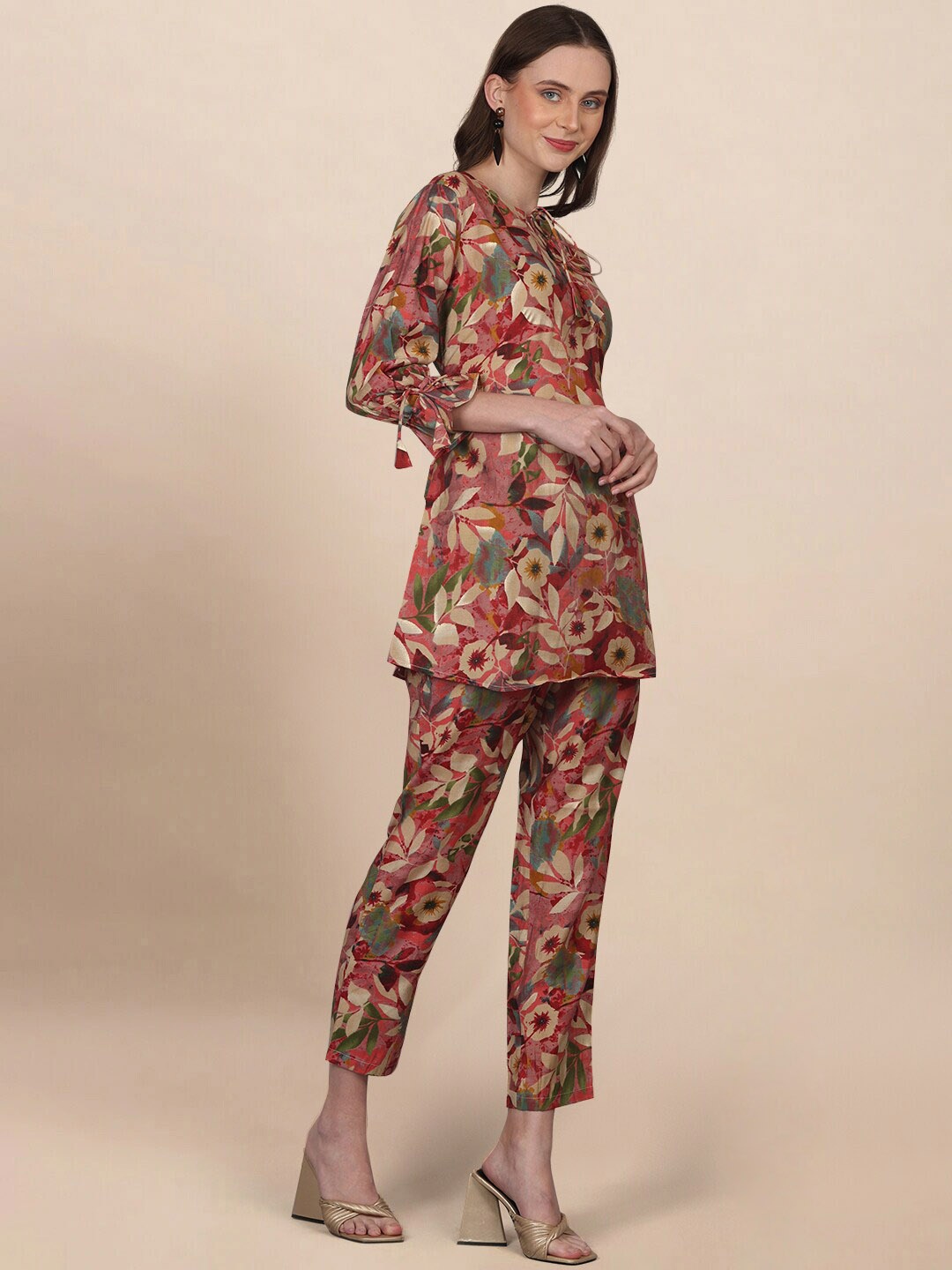 

pinfit Floral Printed Straight Top With Trousers, Pink