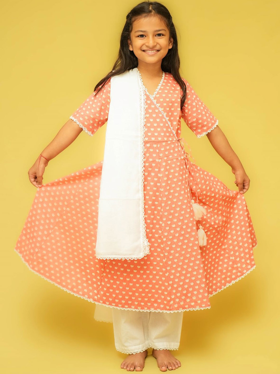

Klephant Girls Floral Printed Angrakha Pure Cotton Kurta With Palazzos & Dupatta, Orange