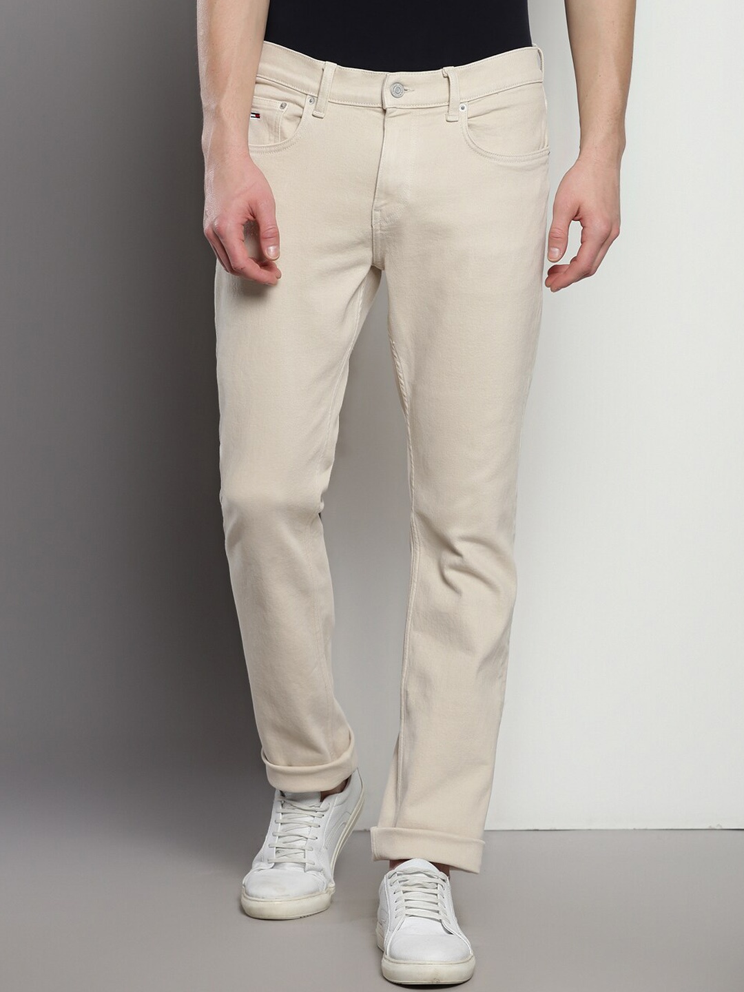 

Tommy Hilfiger Men Straight Fit Clean Look Stretchable Jeans, Beige
