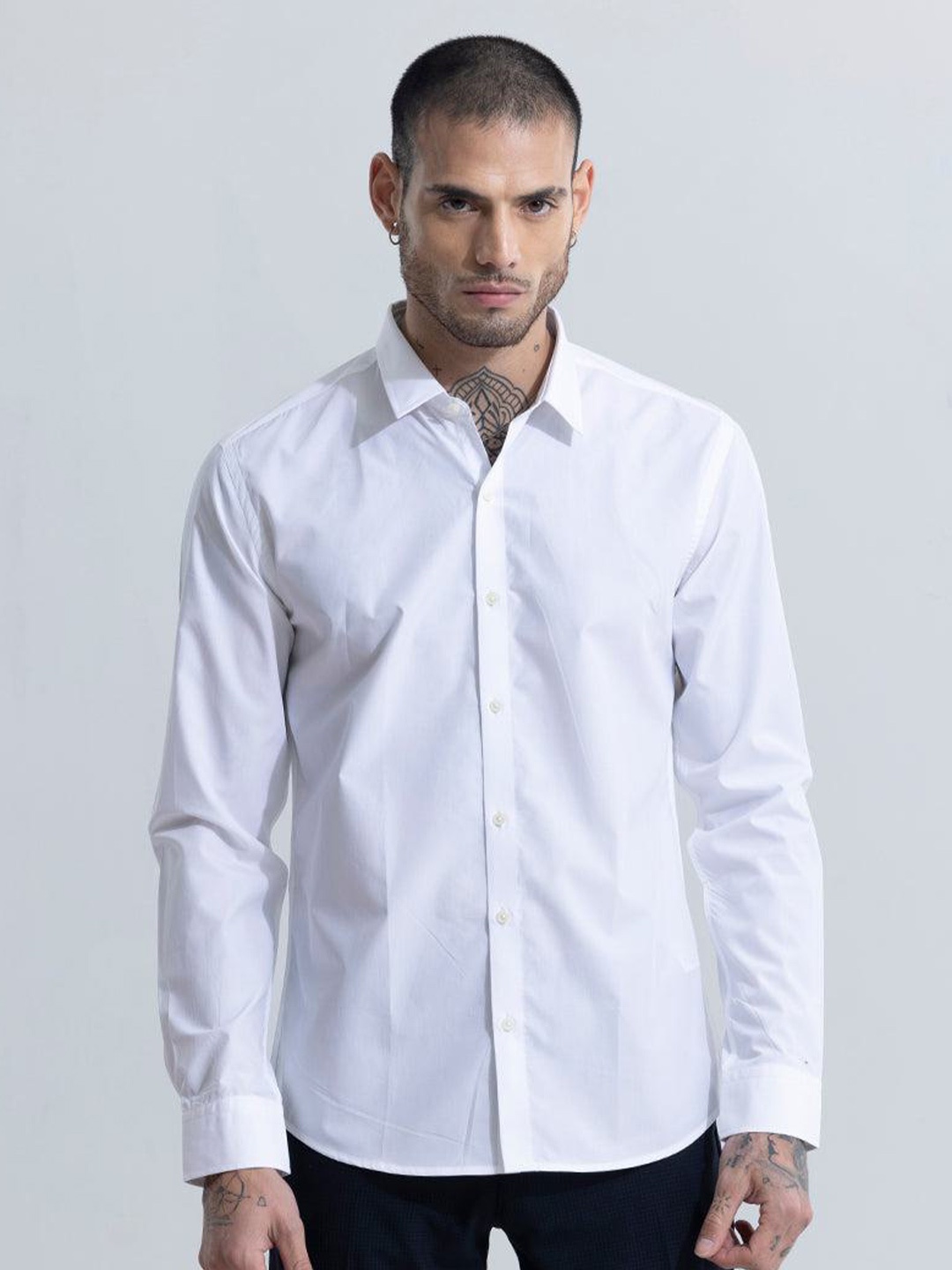 

Snitch White Classic Slim Fit Cotton Formal Shirt