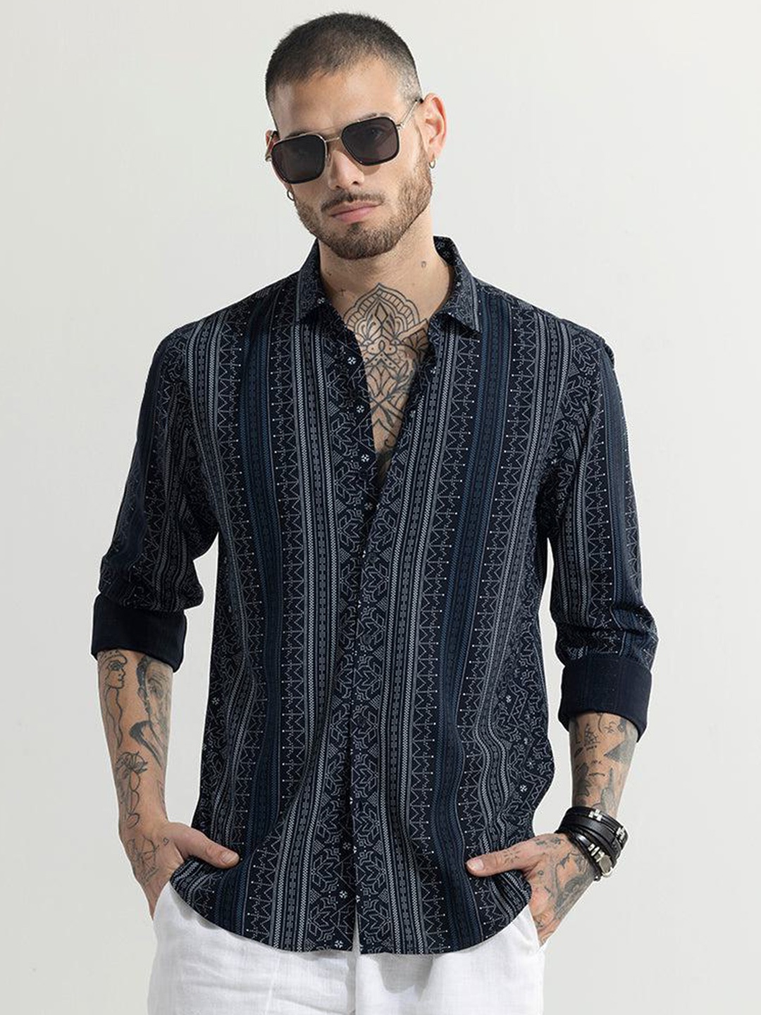

Snitch Black Classic Slim Fit Ethnic Motifs Printed Casual Shirt