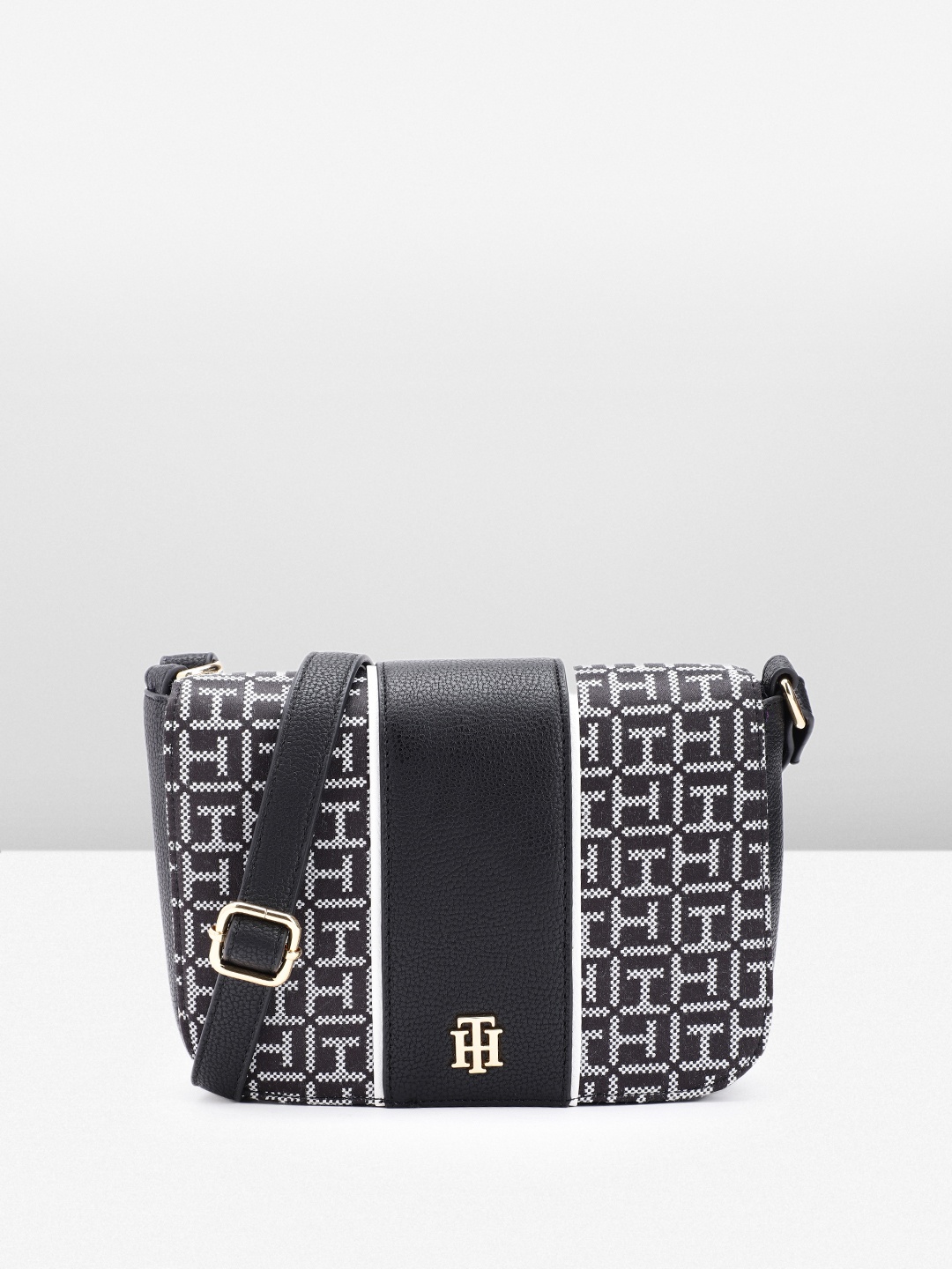 

Tommy Hilfiger Brand Logo Embroidered Structured Sling Bag, Black