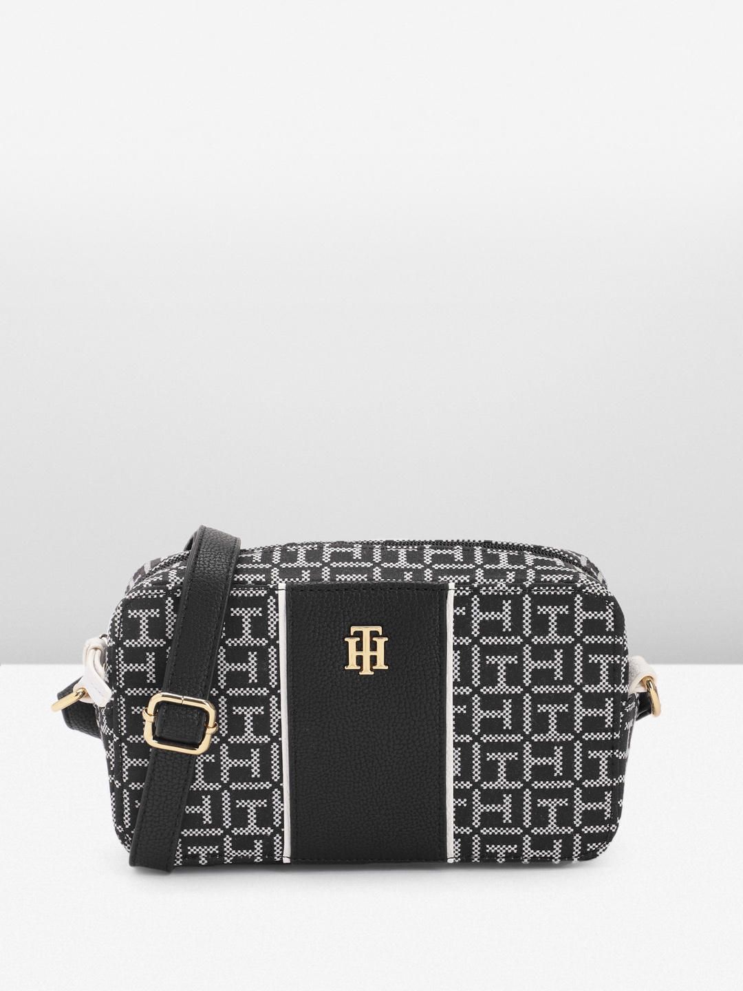 

Tommy Hilfiger Brand Logo Embroidered Structured Sling Bag, Black