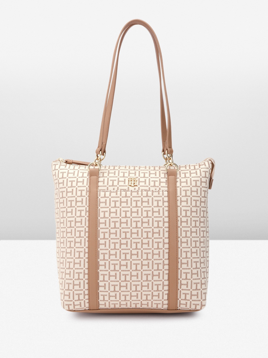 

Tommy Hilfiger Brand Logo Textured Structured Shoulder Bag, Beige