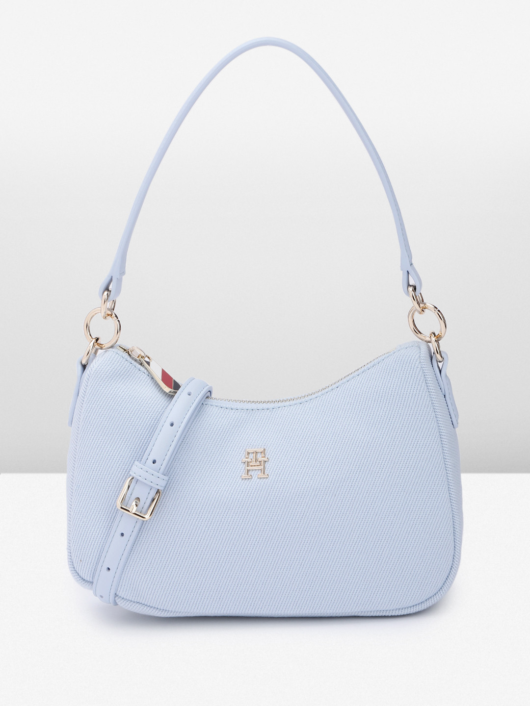 

Tommy Hilfiger Women Solid Hobo Bag, Blue