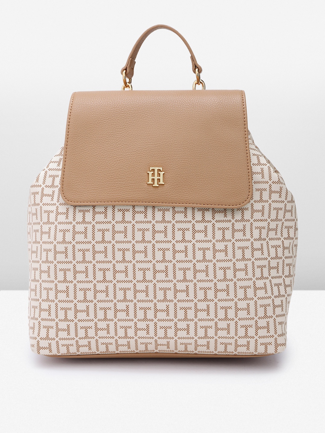 

Tommy Hilfiger Women Brand Logo Textured Medium Sized Backpack, Beige