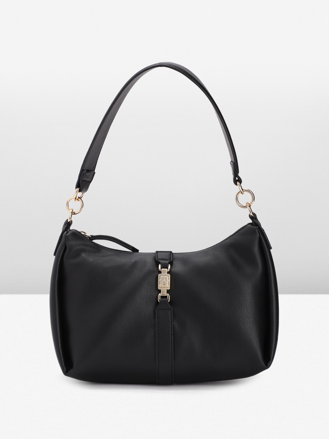 

Tommy Hilfiger Women Solid Hobo Bag, Black