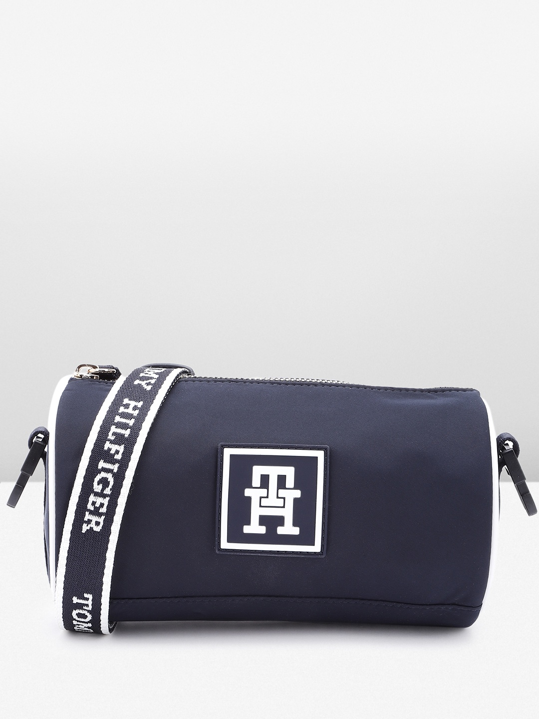 

Tommy Hilfiger Solid Bowling Sling Bag with Brand Logo Applique Detail, Navy blue