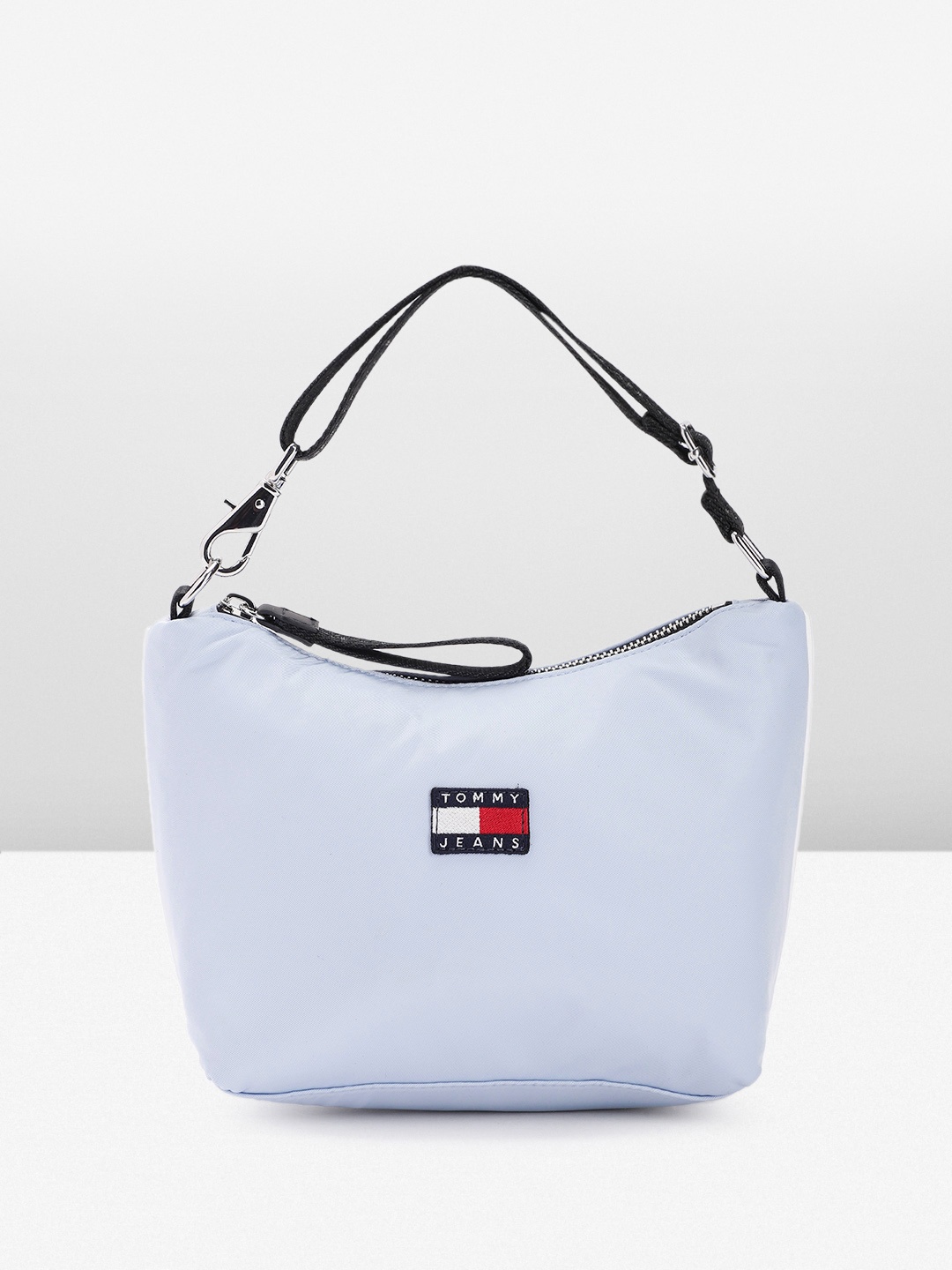 

Tommy Hilfiger Solid Hobo Bag, Blue