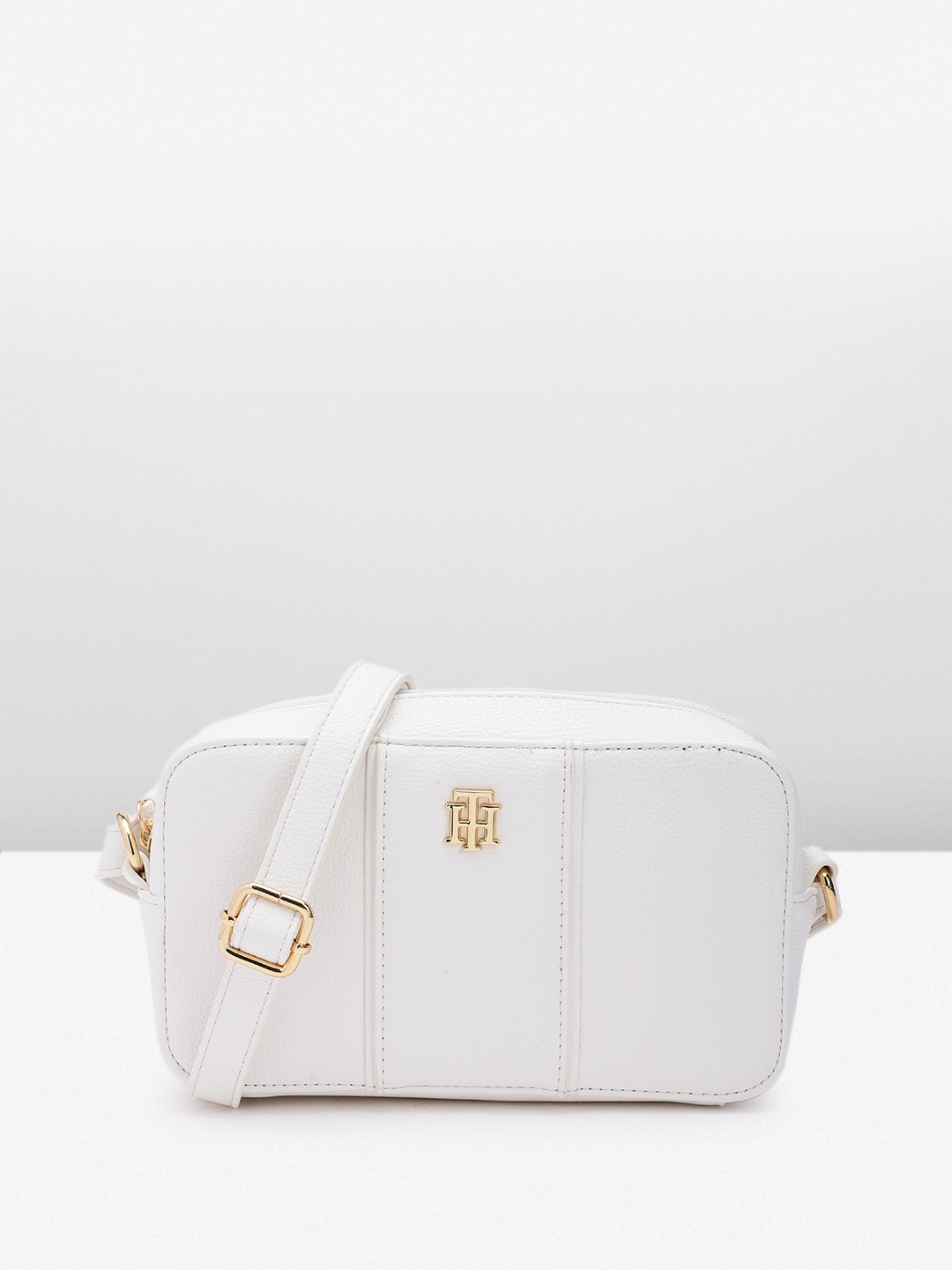 

Tommy Hilfiger Structured Sling Bag, White
