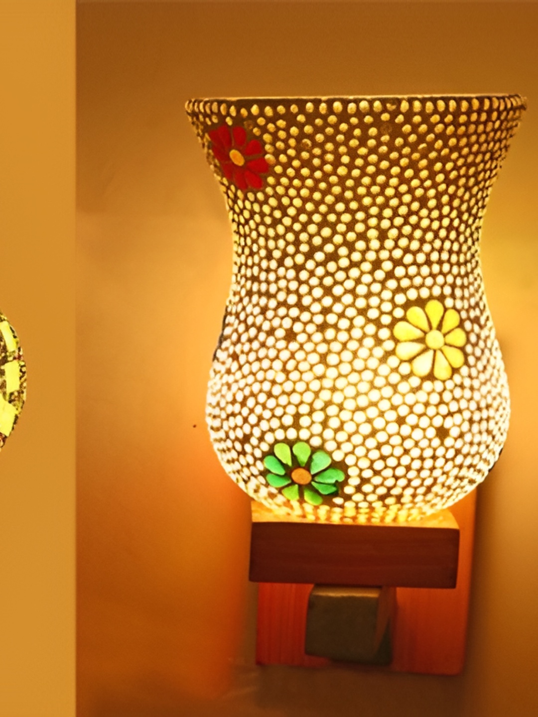 

Afast Beige & Yellow 3 Pcs Printed Glass Wall Lamp