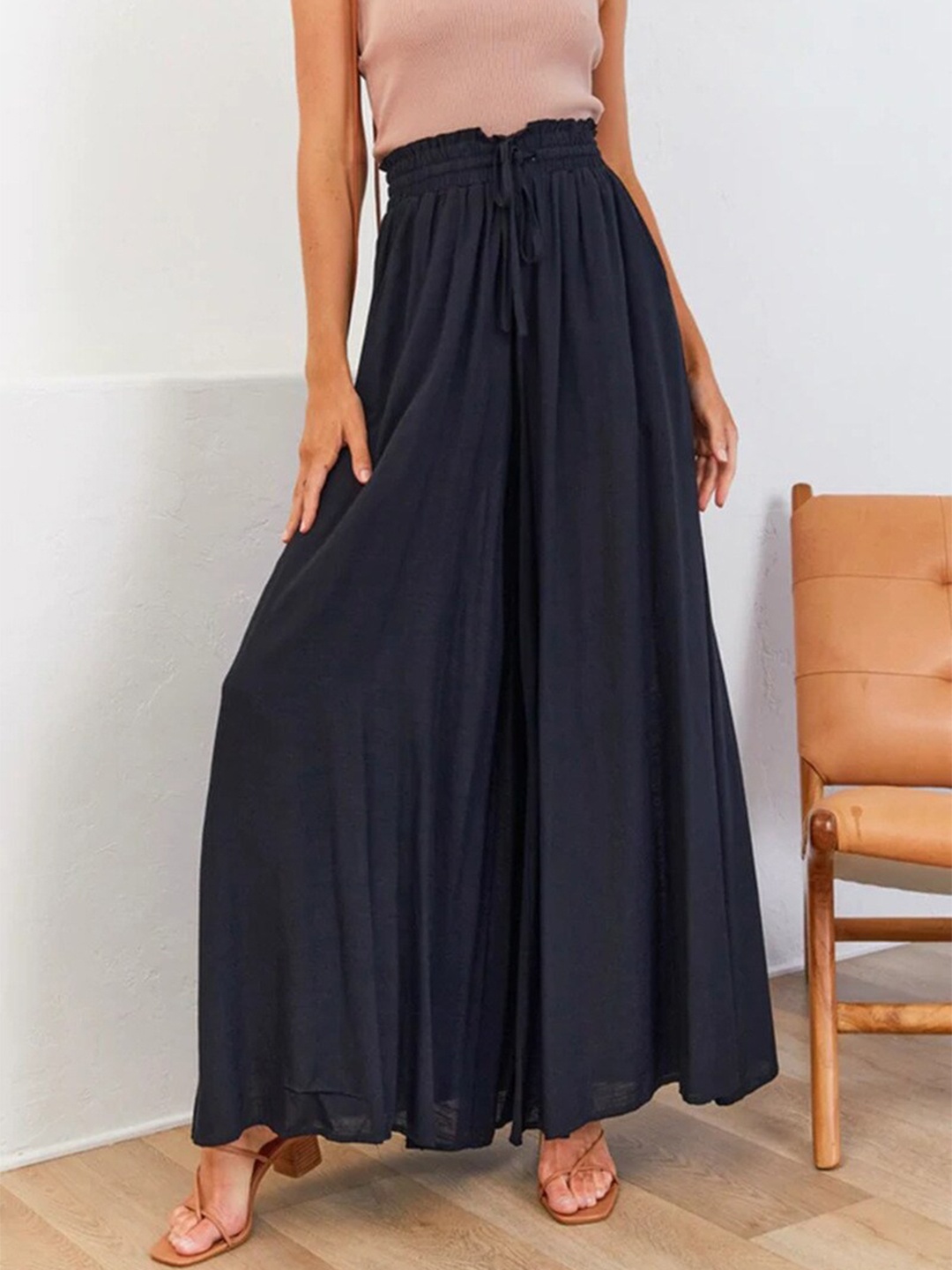

Stylecast X KPOP Black Mid-Rise Flared Palazzos