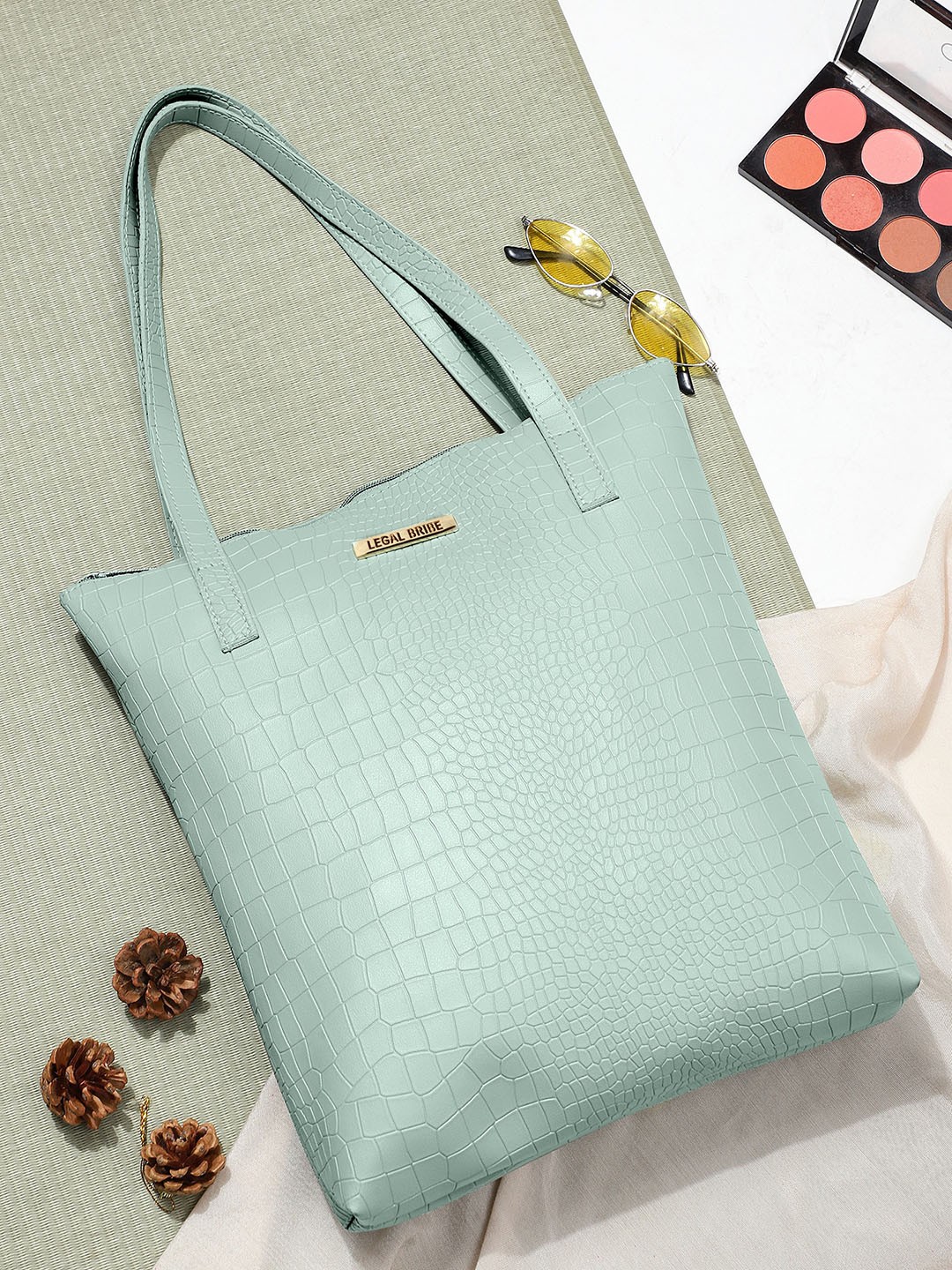 

LEGAL BRIBE Textured PU Tote Bag, Green