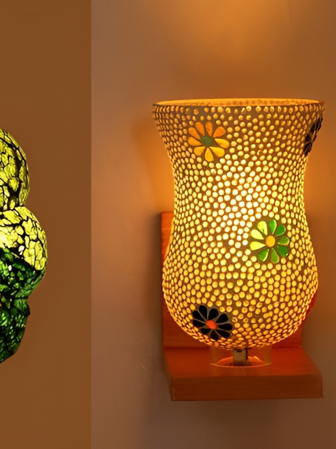

Afast White & Green 3 Pieces Textured Contemporary Glass Wall Lamps