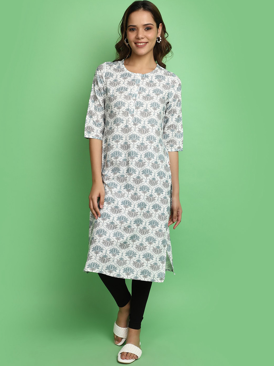 

V-Mart Floral Printed Boat Neck Straight Kurta, Off white