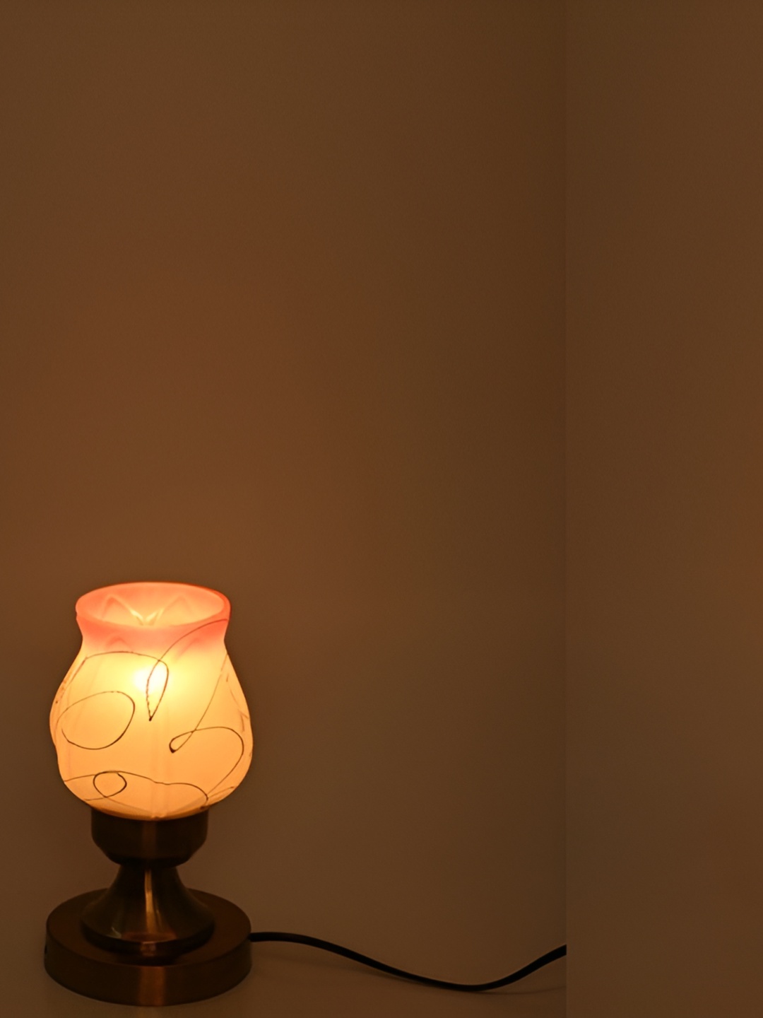 

Afast White Textured Contemporary Table Lamp