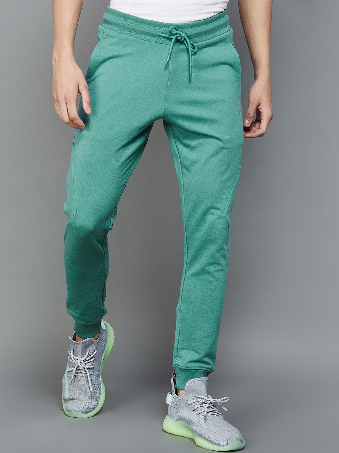 

Fame Forever by Lifestyle Men Training or Gym Slim-Fit Joggers, Green