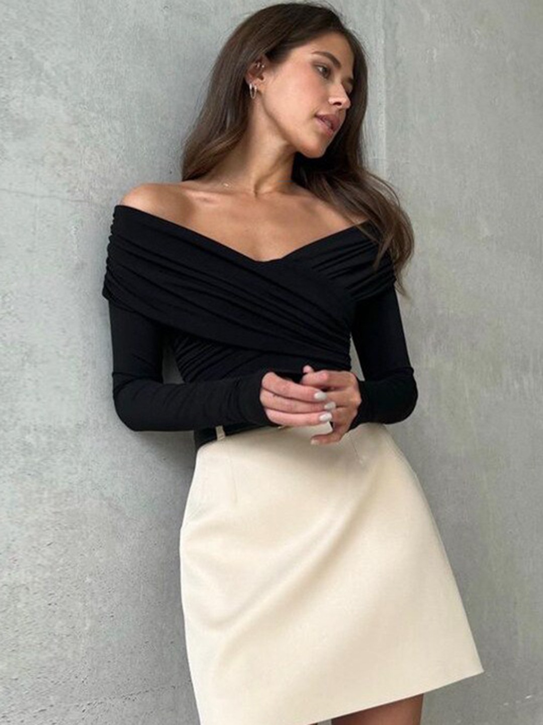 

StyleCast Black Off-Shoulder Bardot Top
