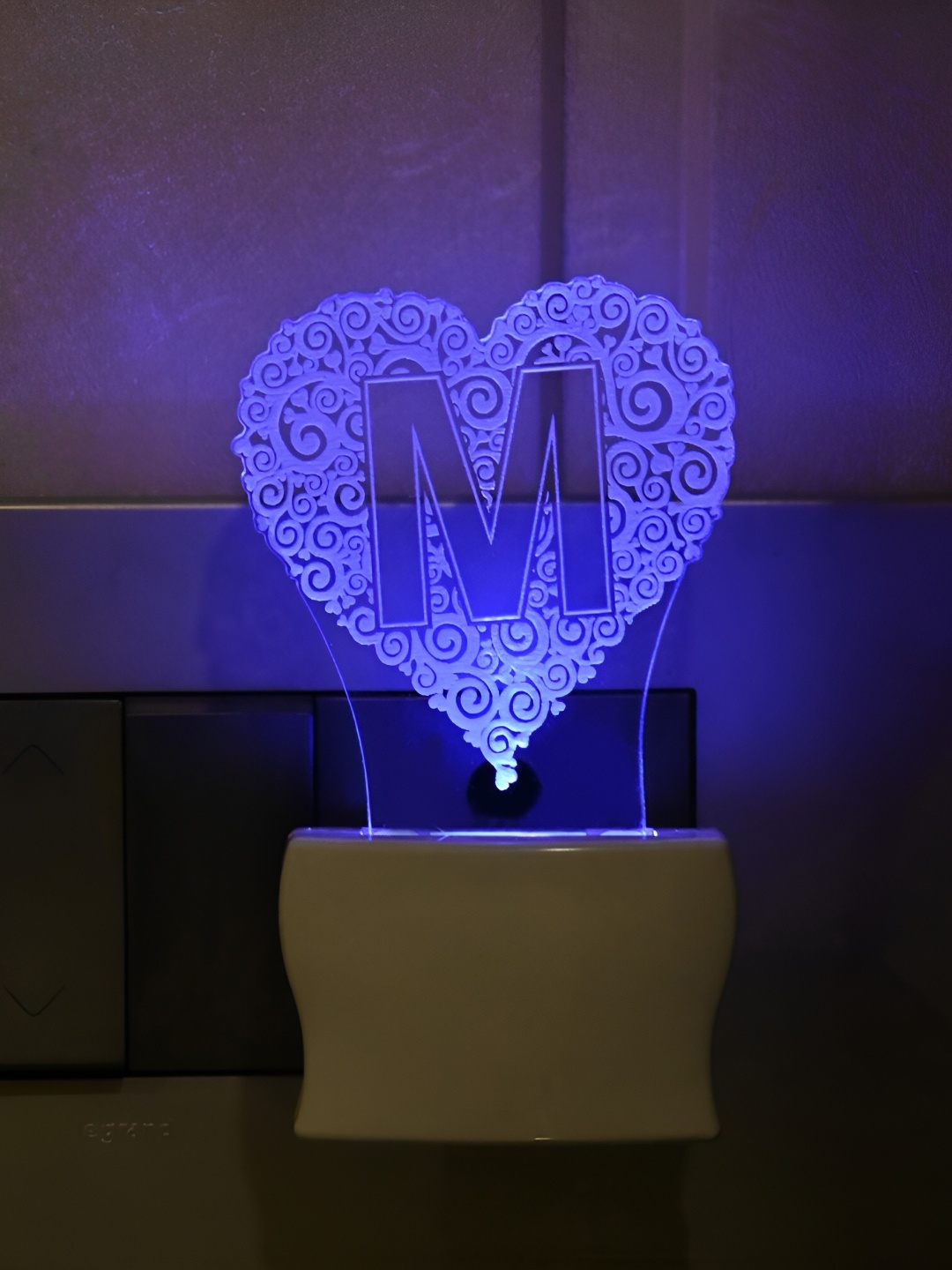 

Afast White & Transparent Printed Acrylic 3D Illusion LED Plug Night Lamps