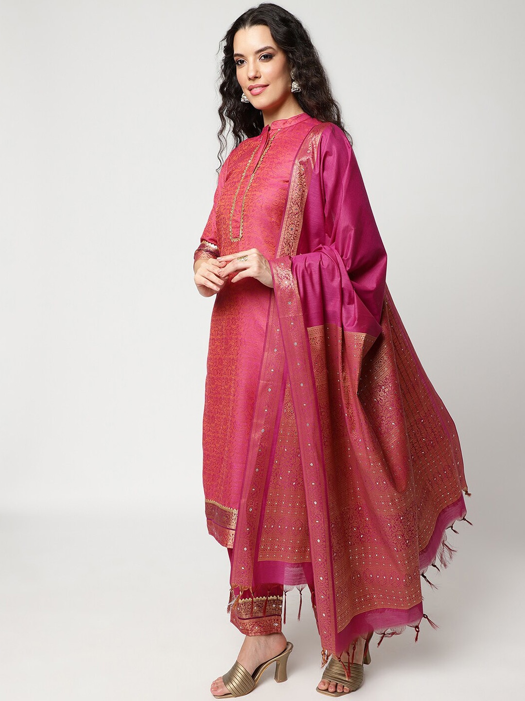 

Pannkh Regular Gotta Patti Kurta With Trousers & Dupatta, Pink