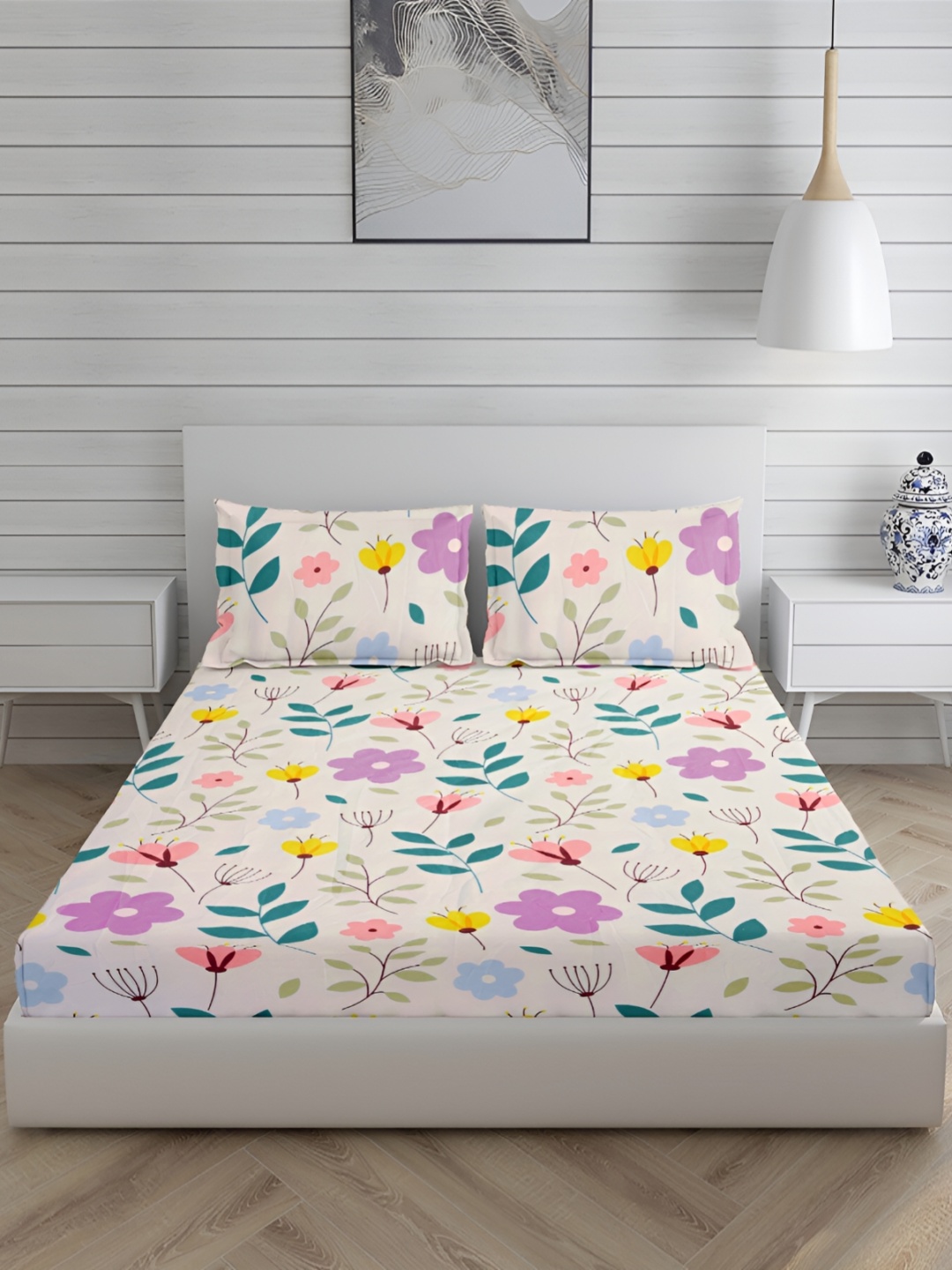 

HOMECRUST Beige Floral Cotton 210 TC Queen Fitted Bedsheet with 2 Pillow Covers