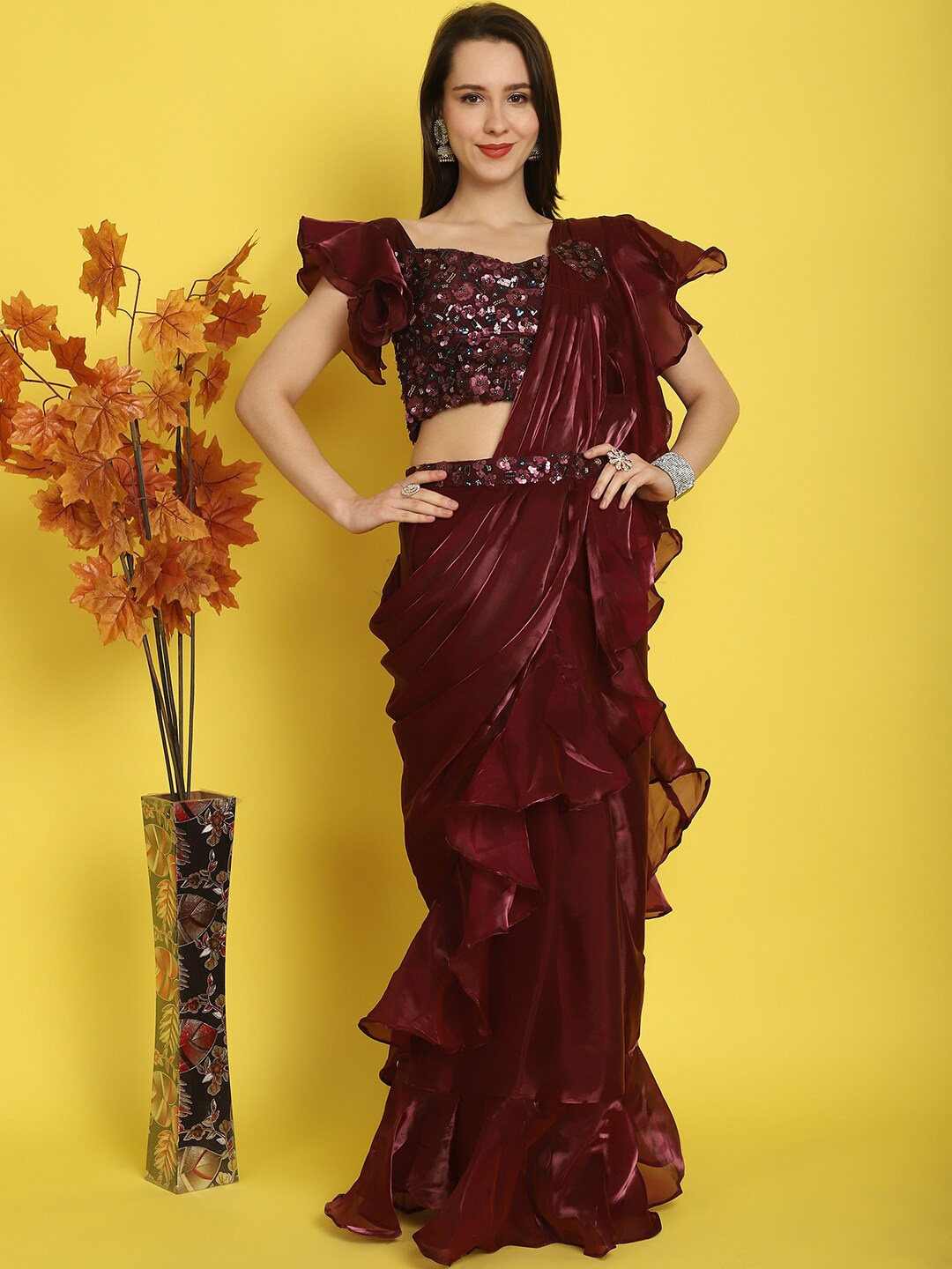 

Grancy Ruffles Detailed Organza Ready to Wear Saree, Burgundy