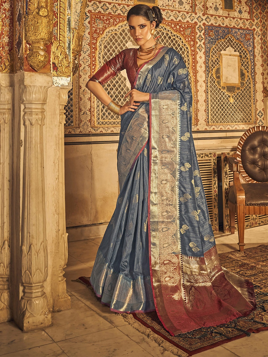 

elora Ethnic Motifs Woven Design Zari Kanjeevaram Saree, Grey