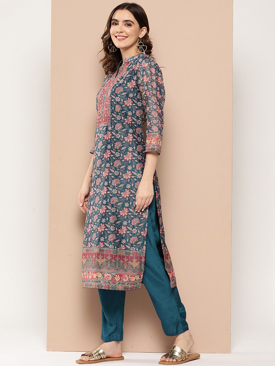 

ODETTE Floral Printed Mandarin Collar Thread Work Straight Kurta & Trousers With Dupatta, Blue