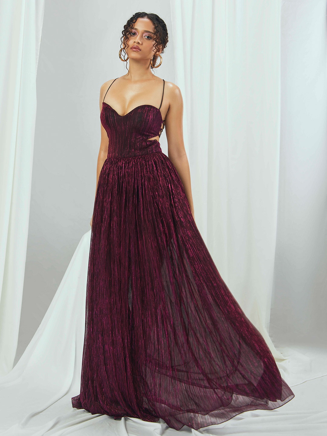 

NIRMOOHA Criss-Cross Back Tie Up Embriodered Gown, Maroon