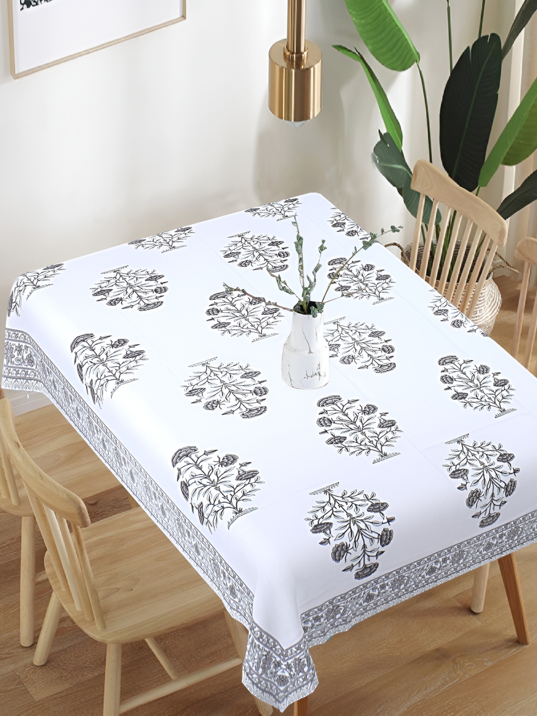 

Texstylers White Floral Anti-Slip Cotton 6-Seater Table Cover