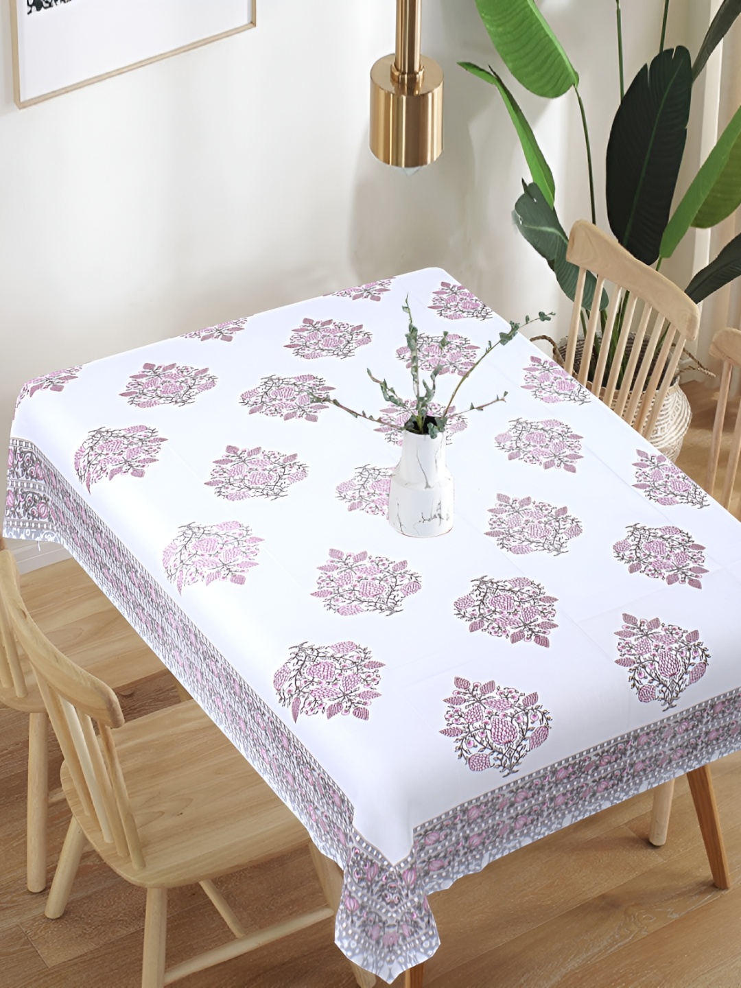 

Texstylers White Floral Anti-Slip Cotton 6-Seater Table Cover