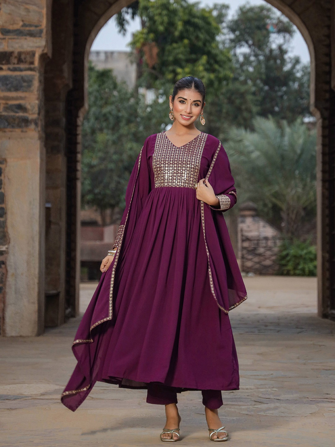 

AHIKA Ethnic Motifs Yoke Design Anarkali Kurta & Trousers With Dupatta, Burgundy