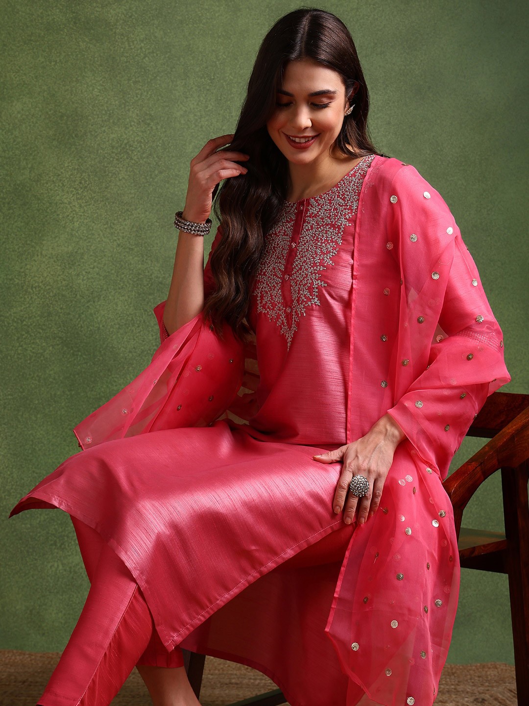 

AHIKA Ethnic Motifs Yoke Design Straight Kurta & Trousers With Dupatta, Pink