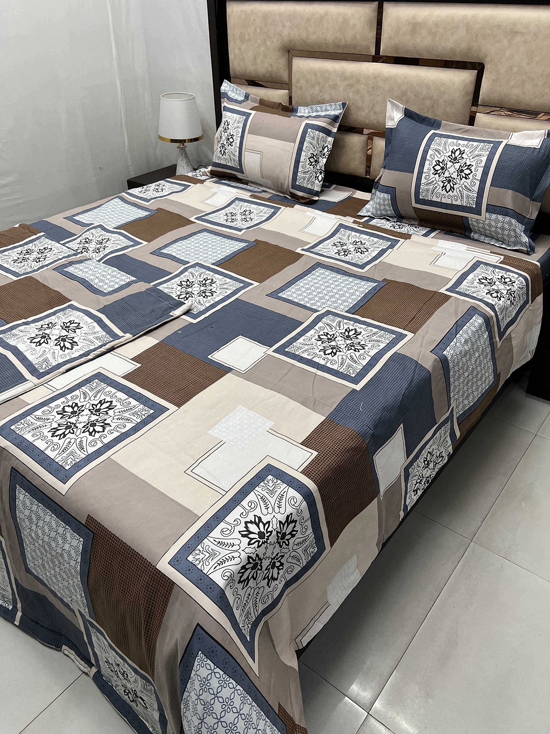 

Pure Decor Brown & White Geometric Cotton Bedding Set