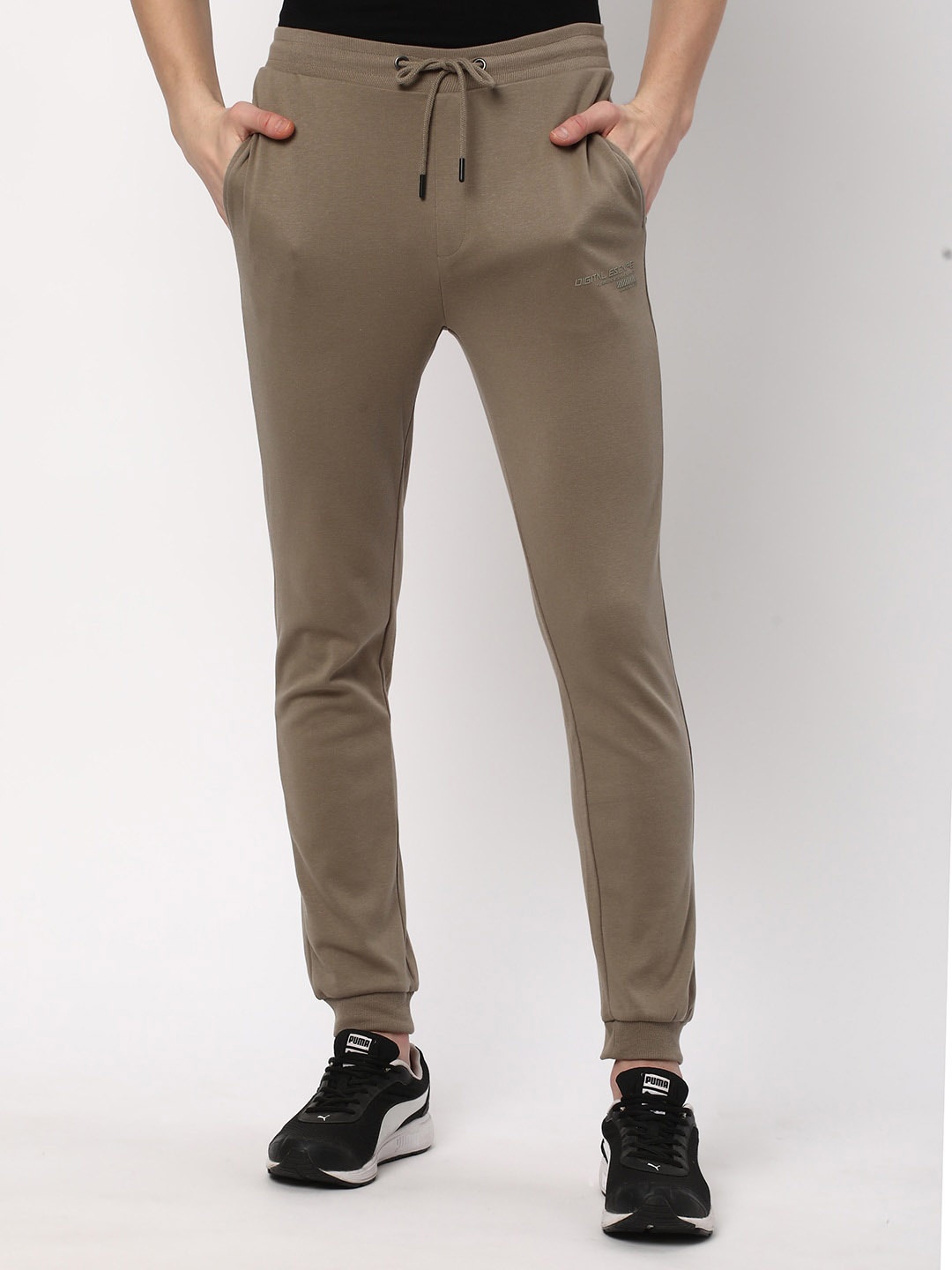 

R&B Men Cotton Mid Rise Joggers, Green