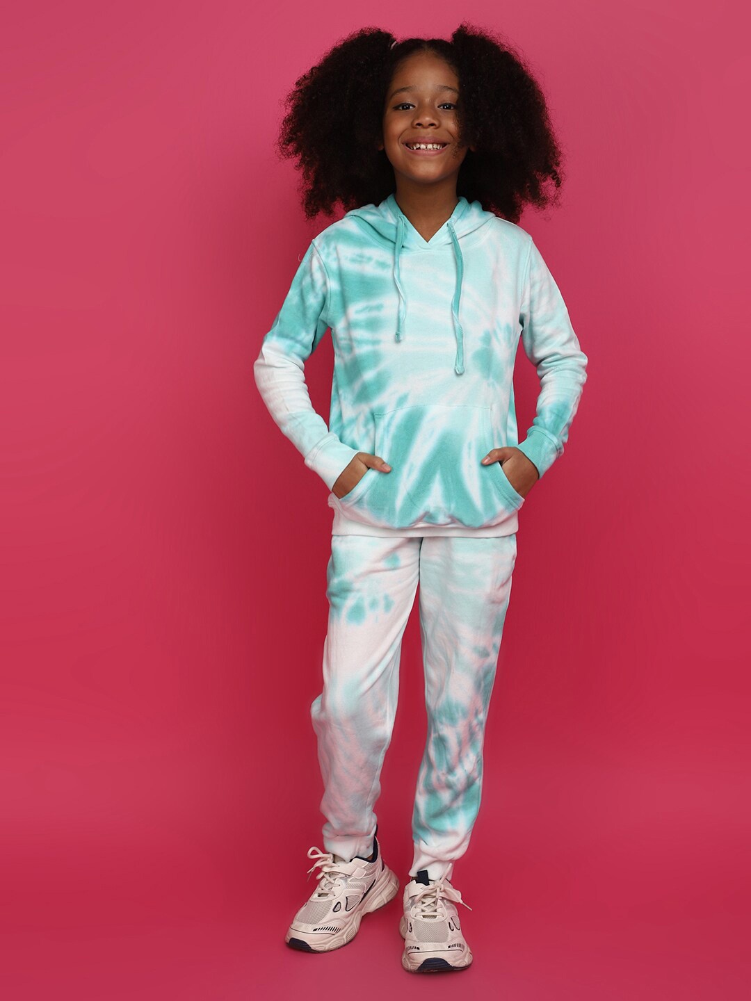 

V-Mart Girls Tie and Dye Pure Cotton Sweatshirt With Joggers, Green