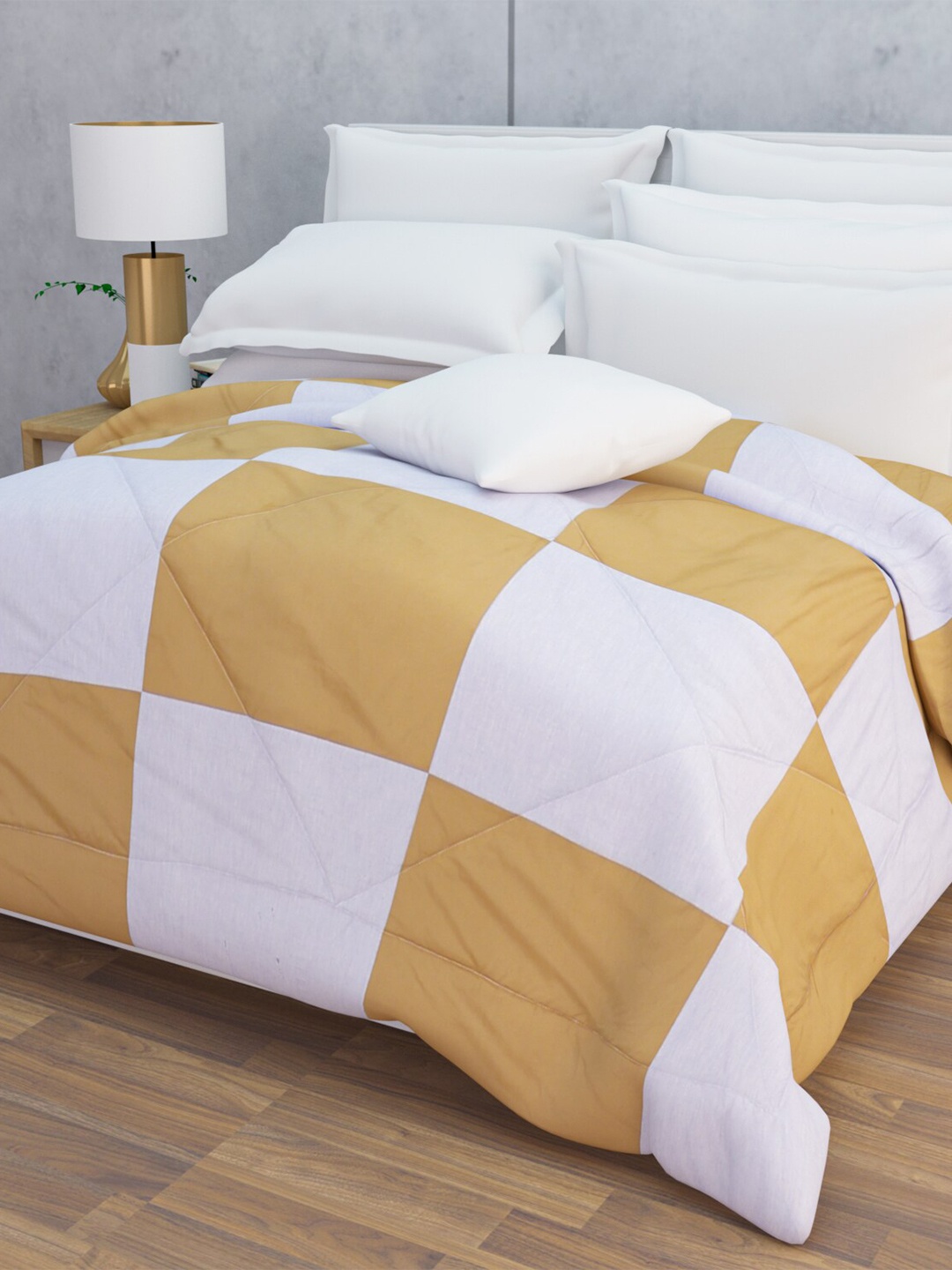 

BLUSH Santorini Yellow & White Checked 150 GSM Double Bed Comforter