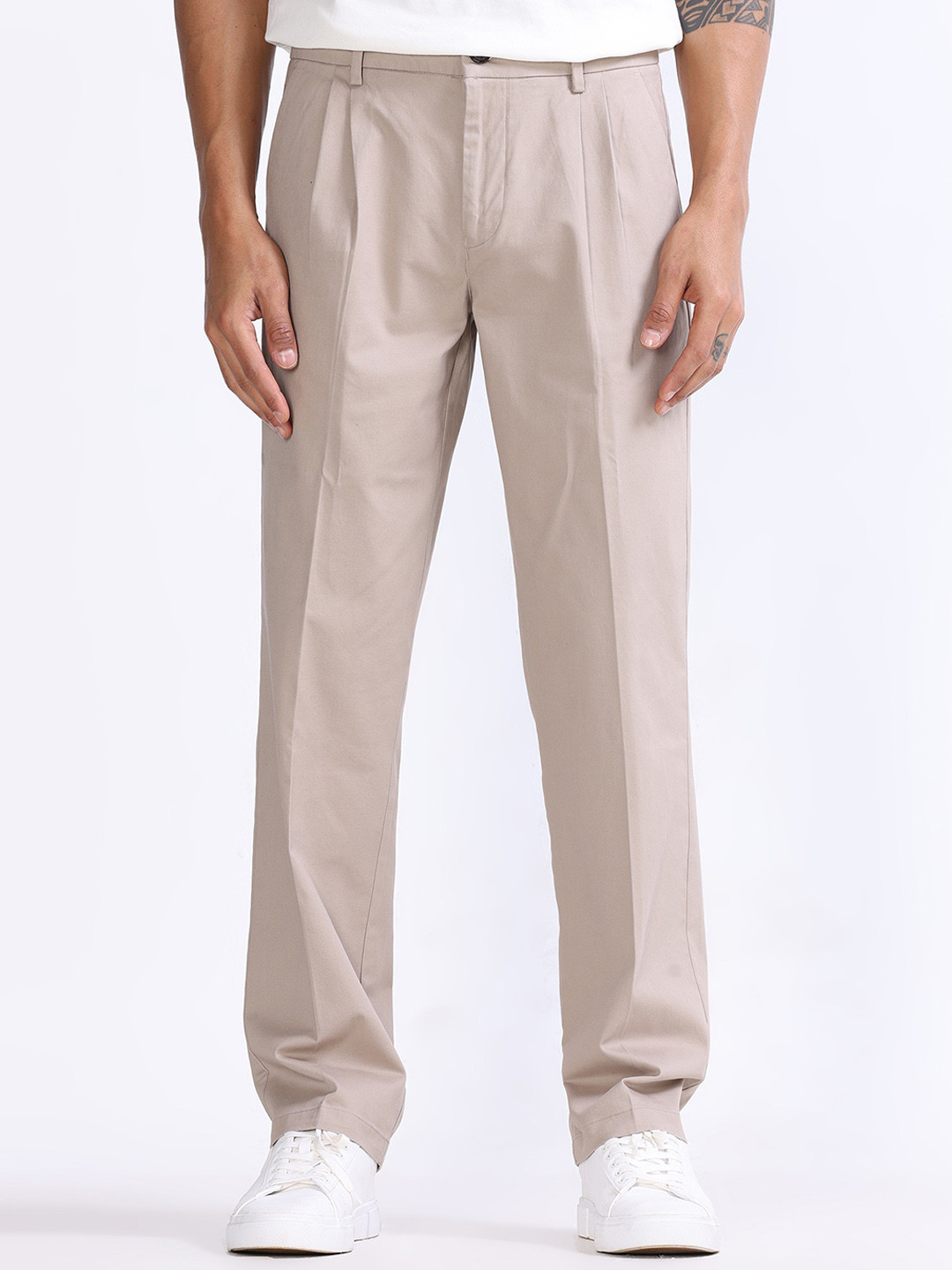 

Tailoraedge Men Relaxed Mid-Rise Pleated Trousers, Beige