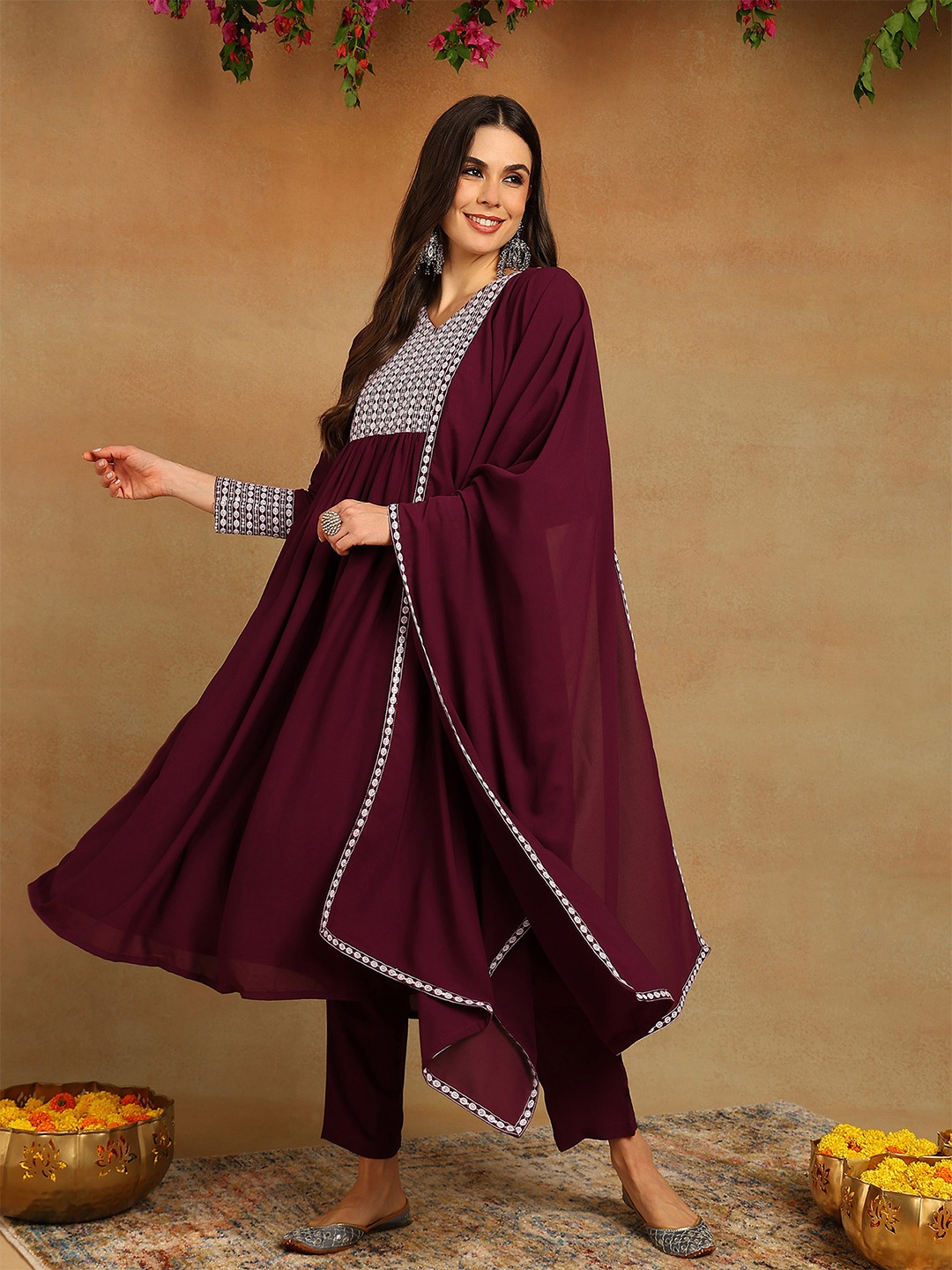 

AHIKA Geometric Embroidered Empire Kurta with Trousers & Dupatta, Burgundy