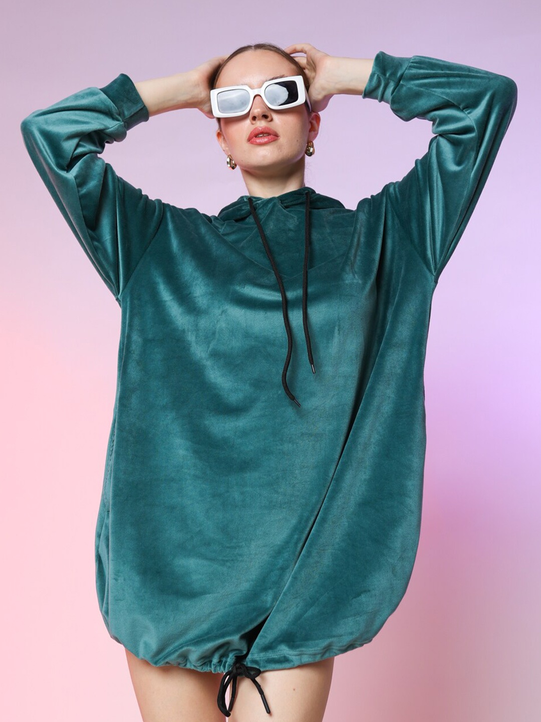 

Stylecast X Hersheinbox Green Hooded Long Sleeves T-shirt Dress