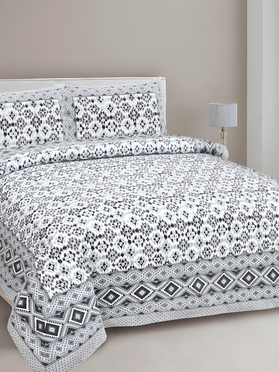 

FABROLI White & Grey Ethnic Motifs Cotton 300 TC King Bedsheet With 2 Pillow Covers