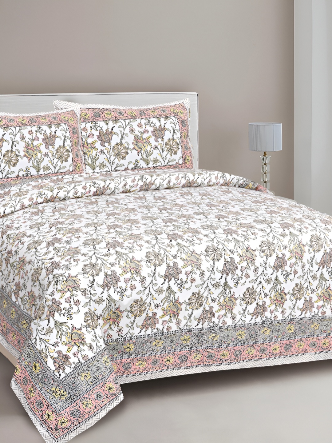 

FABROLI White & Beige 300 TC Double King 130 GSM Bedsheet Set