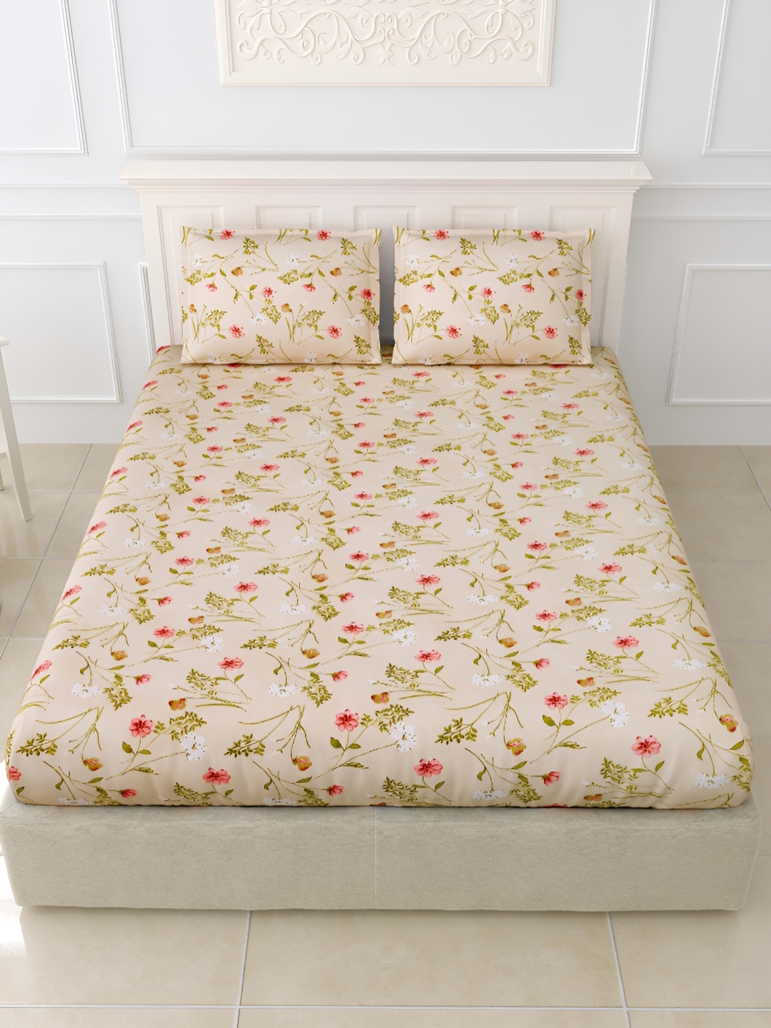 

FABROLI Beige & Pink Floral 300 TC King Bedsheet with 2 Pillow Covers 130 GSM