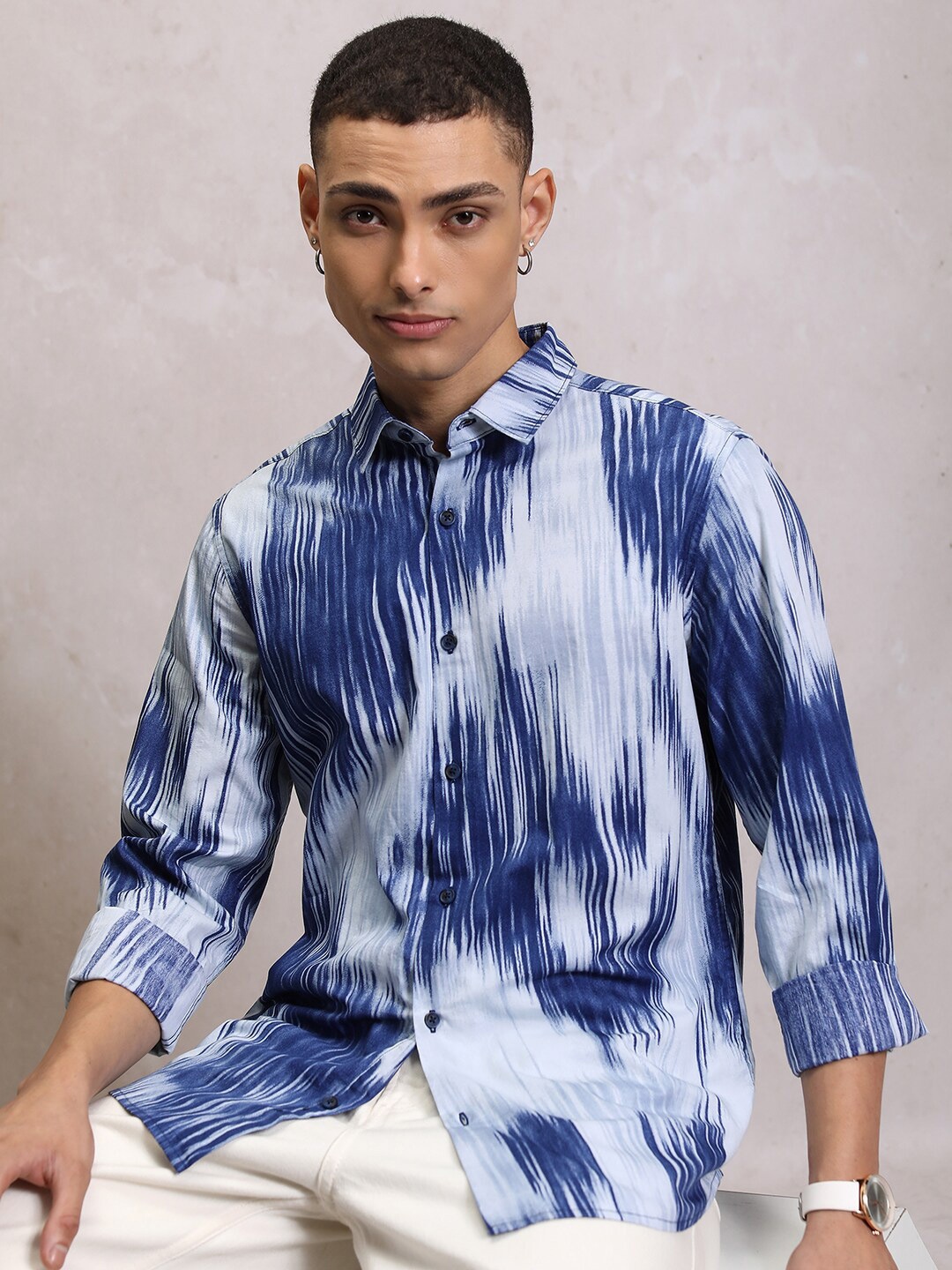 

HIGHLANDER Slim Fit Abstract Printed Cotton Casual Shirt, Navy blue