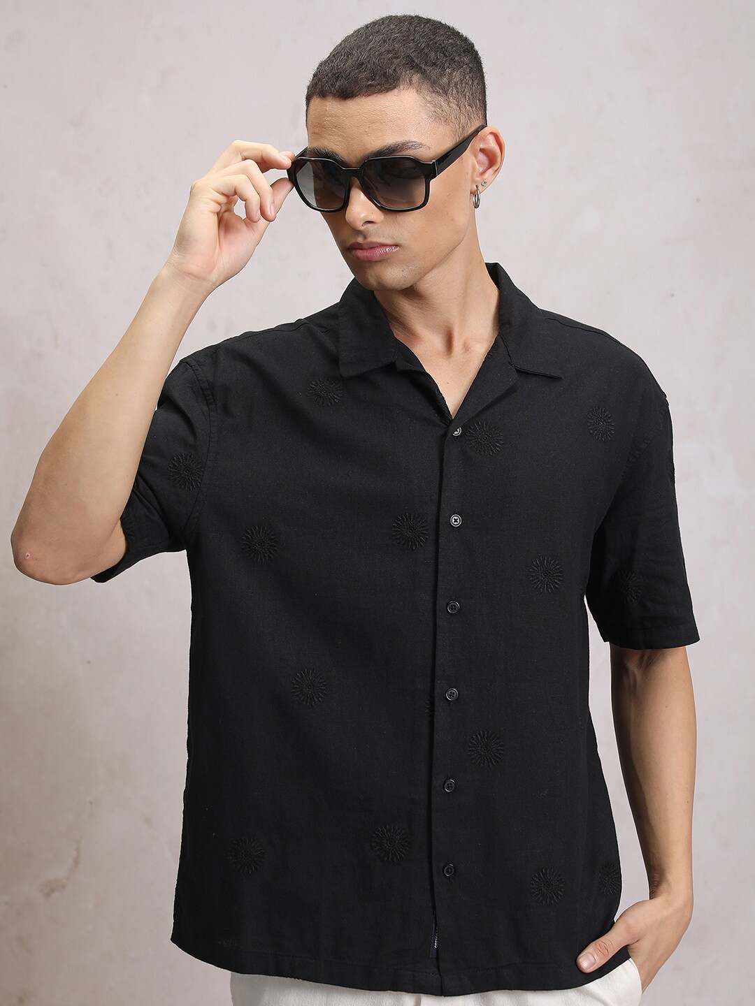 

HIGHLANDER Oversized Embroidered Cuban Collar Cotton Linen Casual Shirt, Black