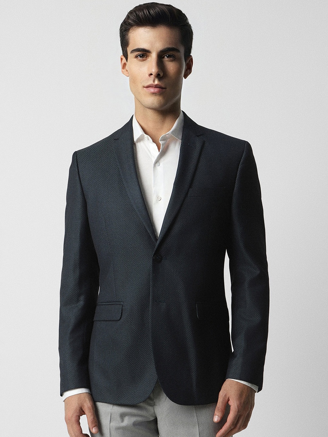 

Van Heusen Checked Slim Fit Single Breasted Formal Blazer, Navy blue