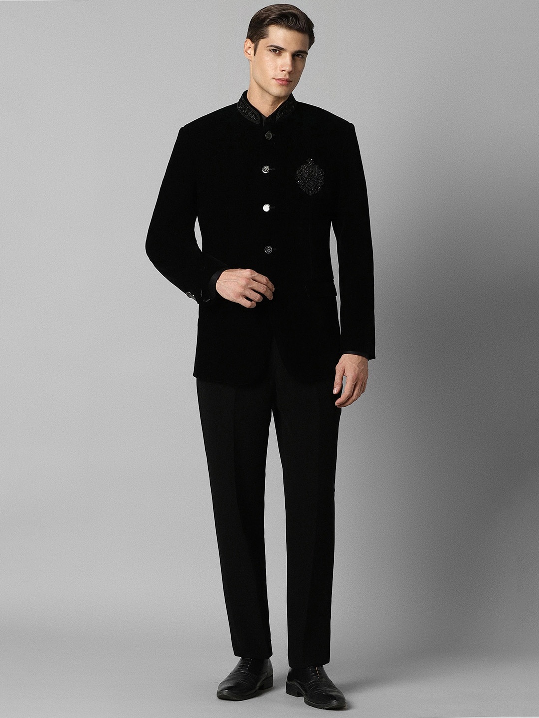 

Louis Philippe Slim Fit Single-Breasted Two-Piece Party Suit, Black