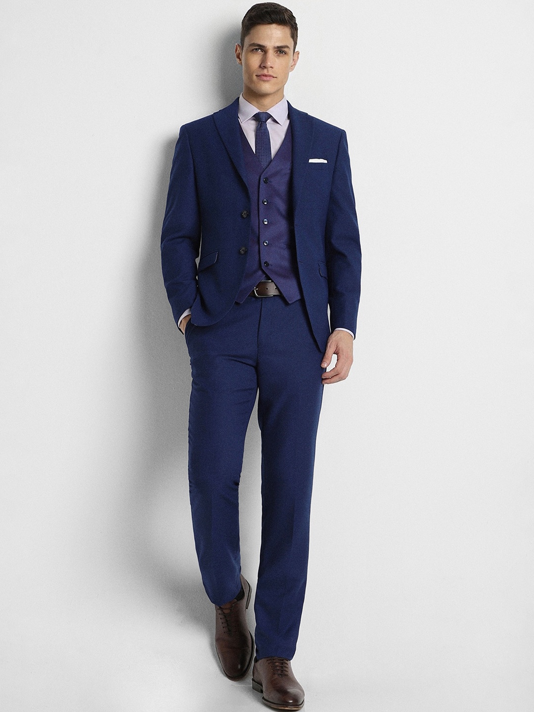 

Peter England Elite Slim-Fit Single-Breasted Three Piece Formal Suit, Navy blue